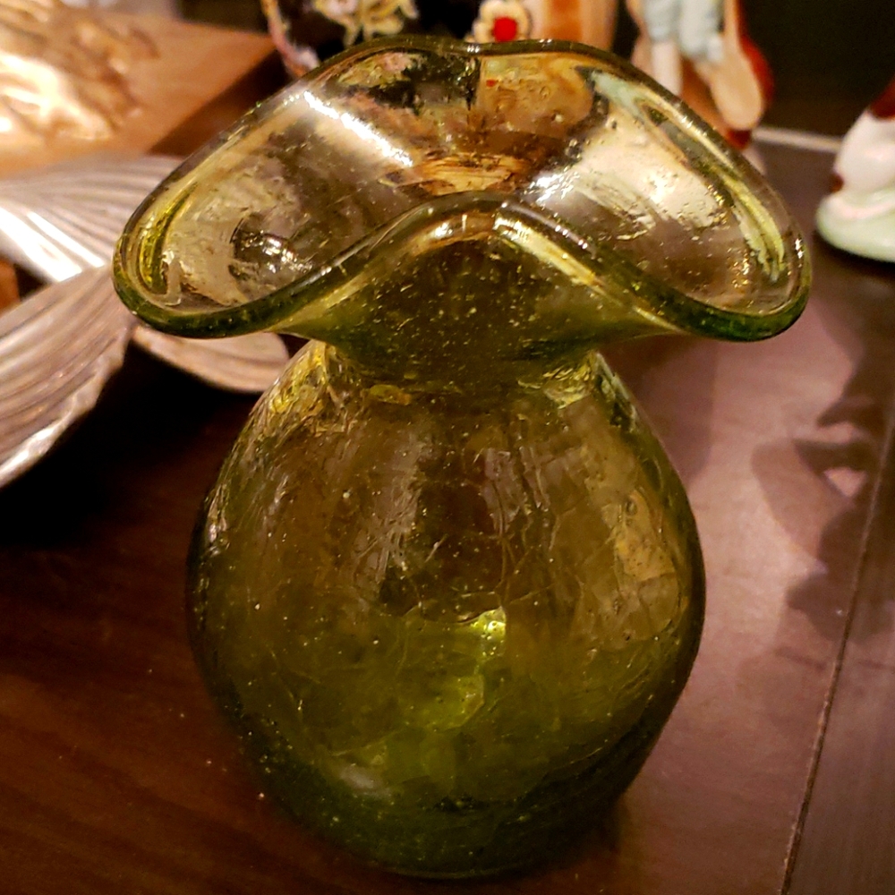Vintage hand blown glass bud vase